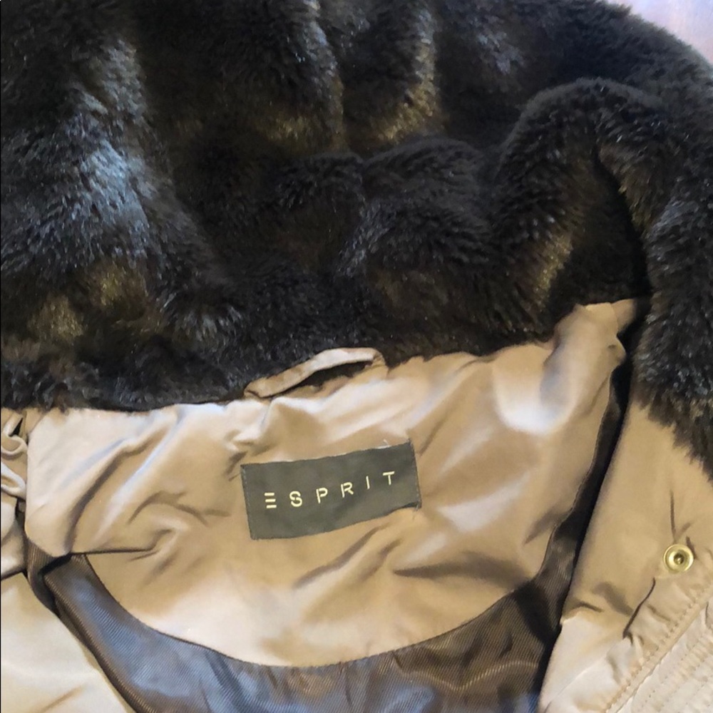 Winter jacket - Picture 3 of 7